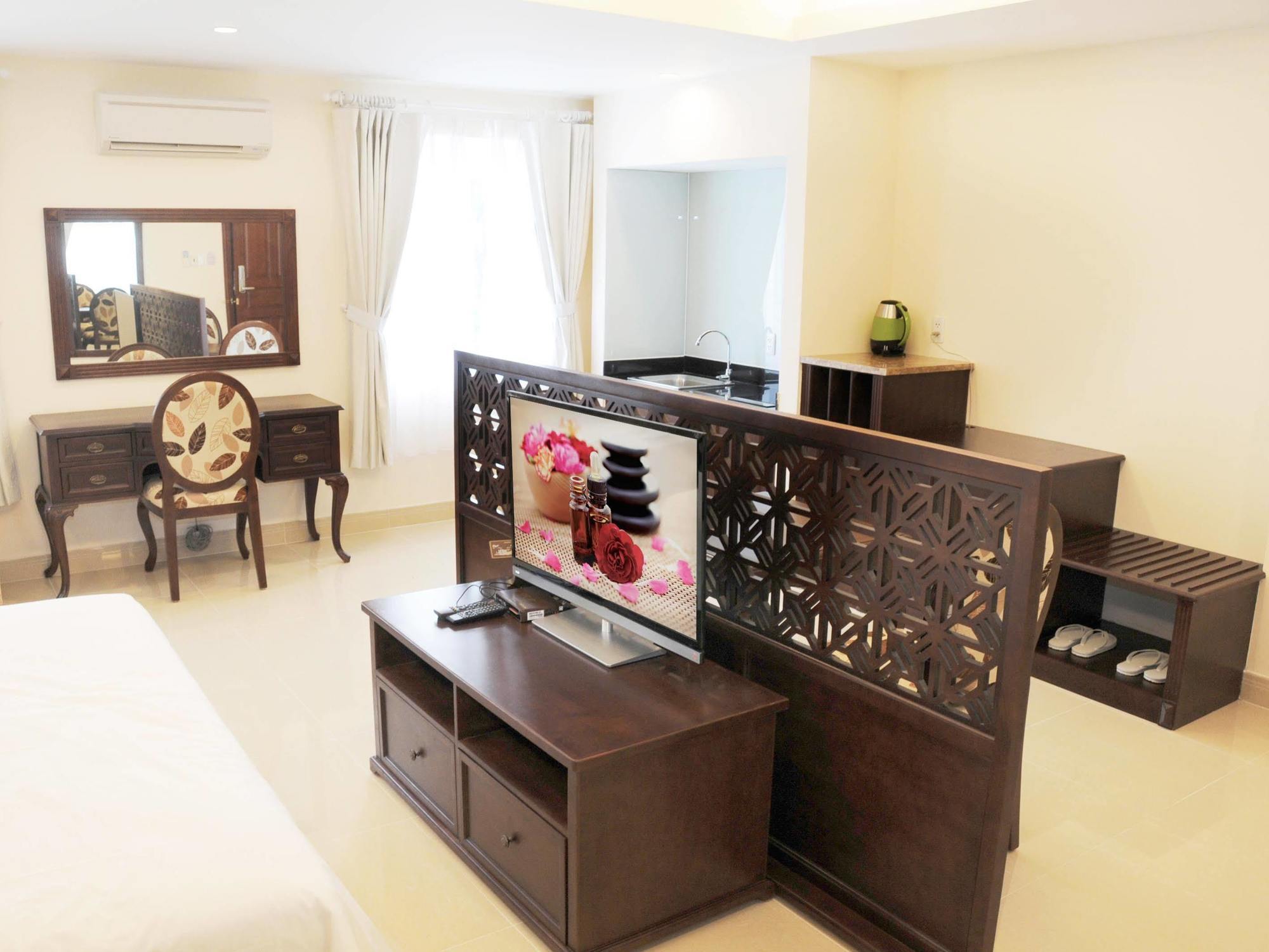 Crown Diamond Hotel - Phu My Hung District 7 Cidade de Ho Chi Minh Exterior foto